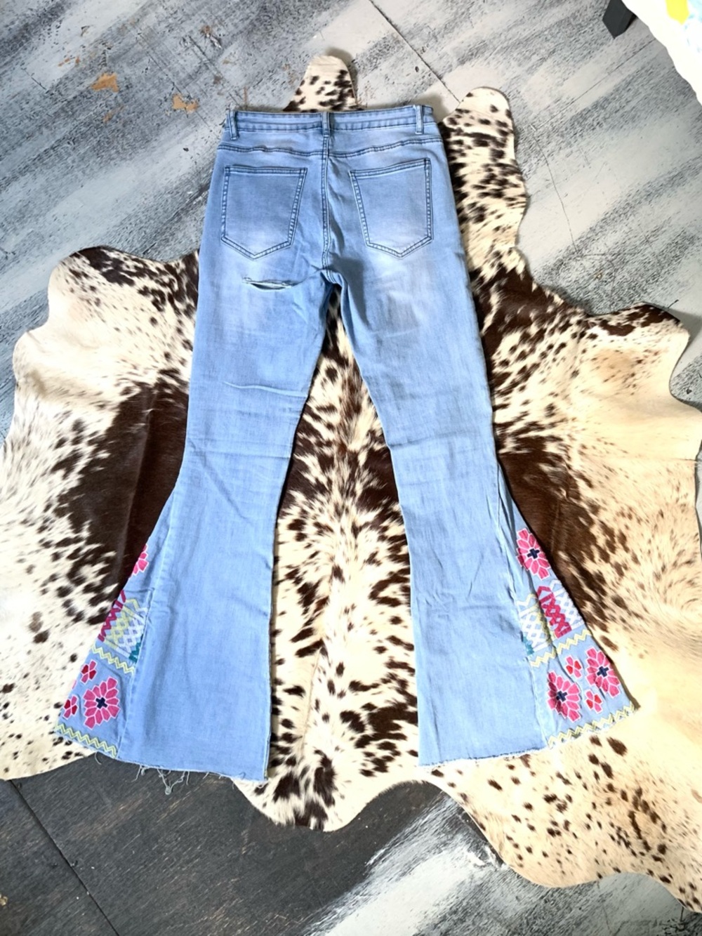 🌵Saints & Hearts Patchwork Hippie Embroidered Bell Bottoms Flare S🌵 - Picture 8 of 14